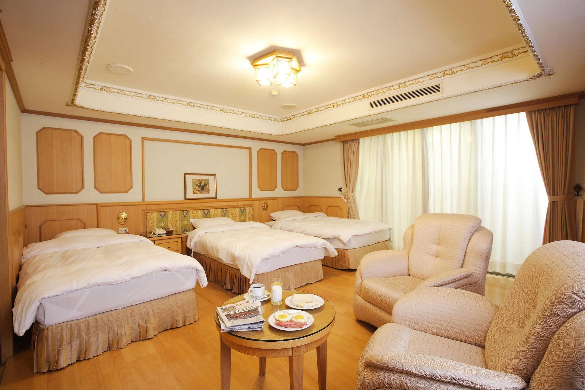 Kingdom Hotel Hsichu-stad Buitenkant foto