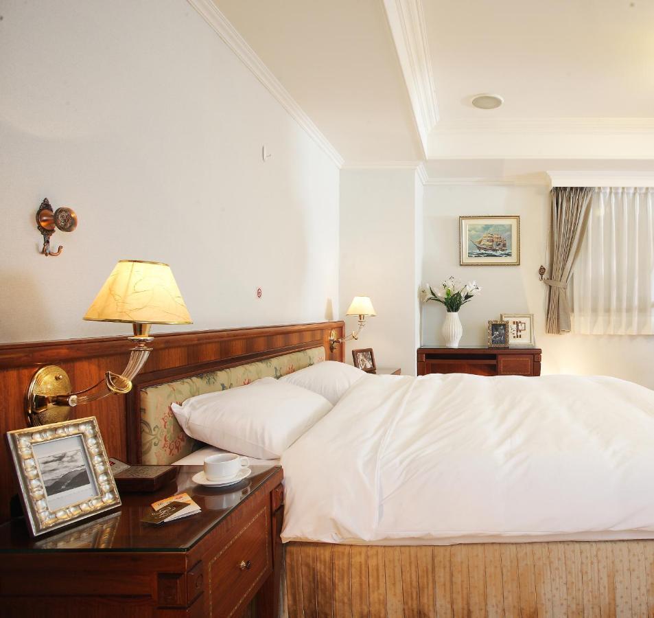 Kingdom Hotel Hsichu-stad Buitenkant foto